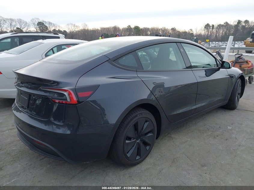 2025 Tesla Model 3 Long Range Rear-Wheel Drive/Standard Rear-Wheel Drive