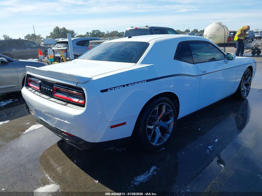 2015 Dodge Challenger Sxt