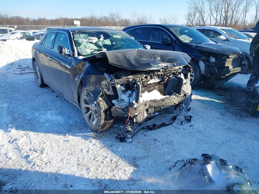 2017 Chrysler 300C Platinum