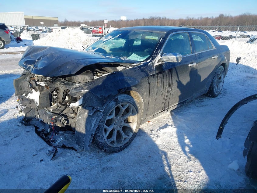 2017 Chrysler 300C Platinum