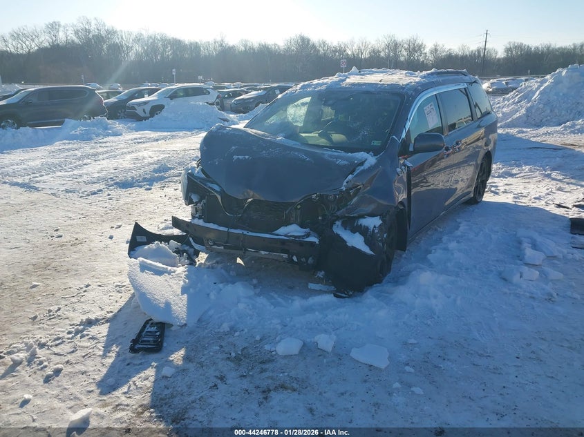 2020 Toyota Sienna Se Premium