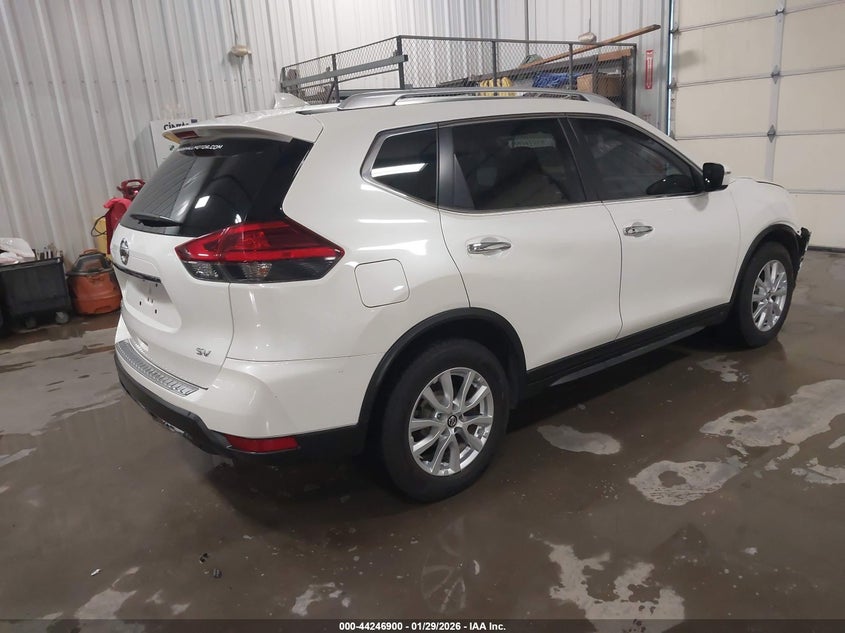 2017 Nissan Rogue Sv