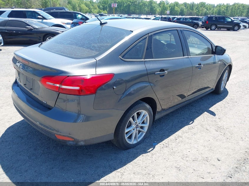 Vin: 1fadp3f27hl338549, lot: 44743130, ford focus se 20174