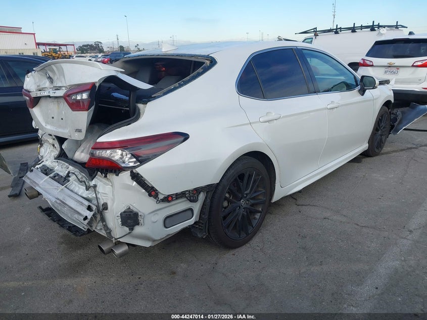 2021 Toyota Camry Xse
