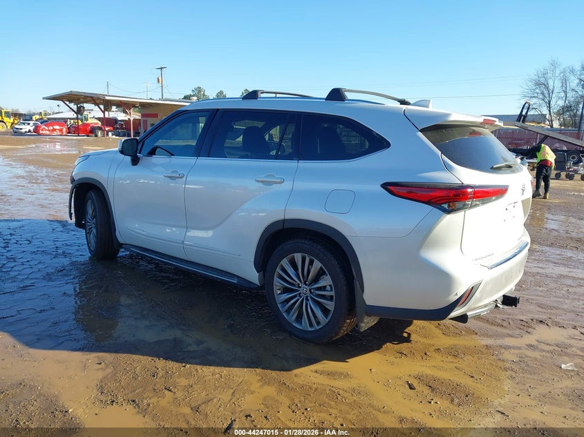 2020 Toyota Highlander Platinum
