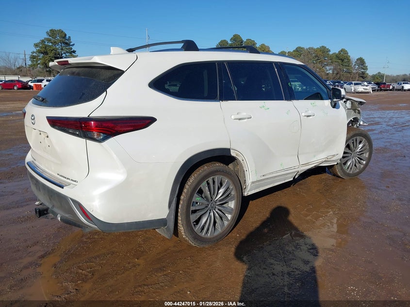 2020 Toyota Highlander Platinum