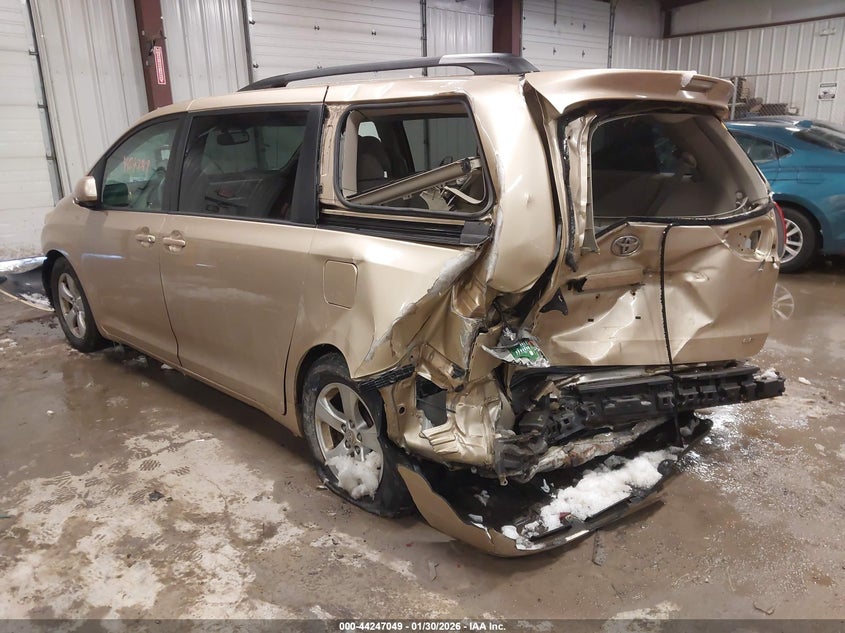 2011 Toyota Sienna Le V6