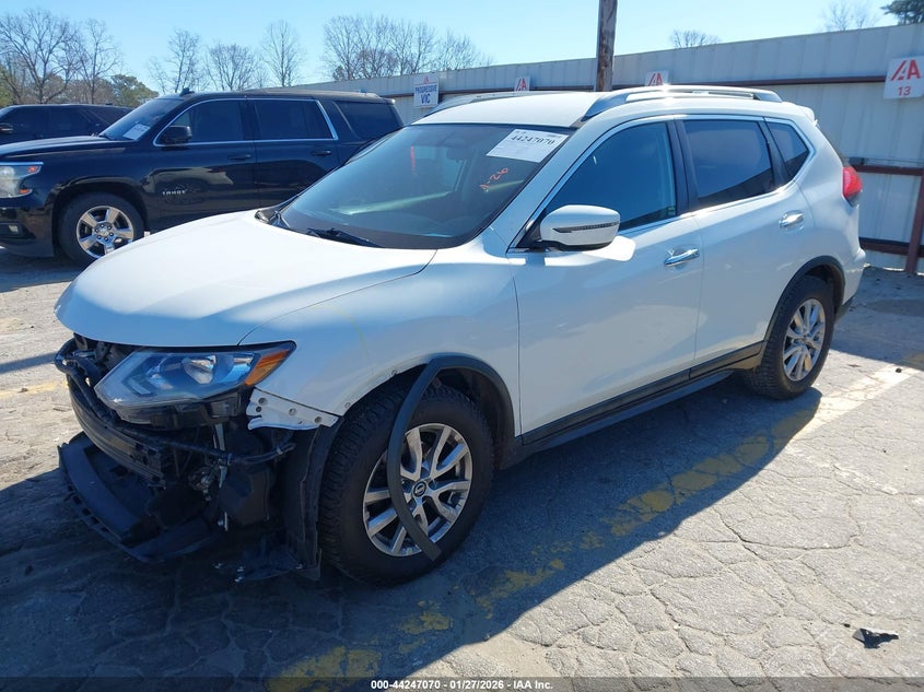 2017 Nissan Rogue Sv
