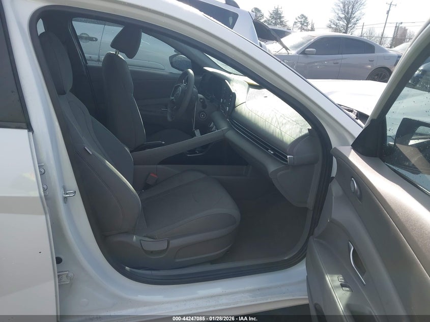 2021 Hyundai Elantra Se