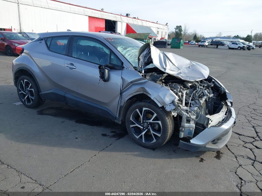 2018 TOYOTA C-HR XLE