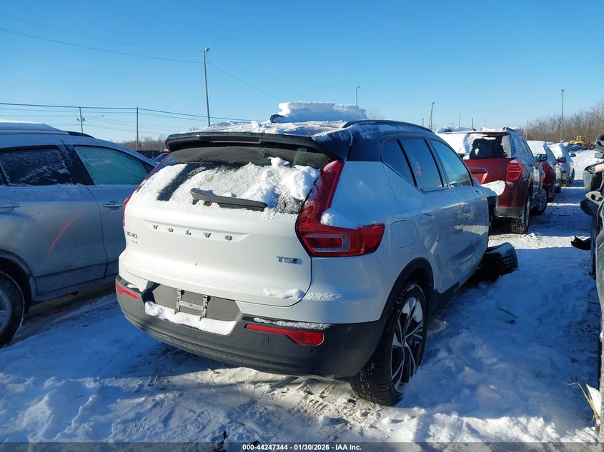 2021 Volvo Xc40 T5 R-Design