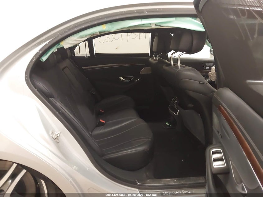 2016 Mercedes-Benz S 550 4Matic VIN: WDDUG8FB2GA227592 Lot: 44247363