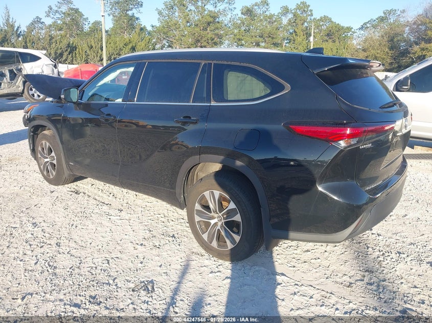 2022 Toyota Highlander Hybrid Xle