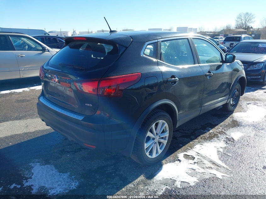 2017 Nissan Rogue Sport S