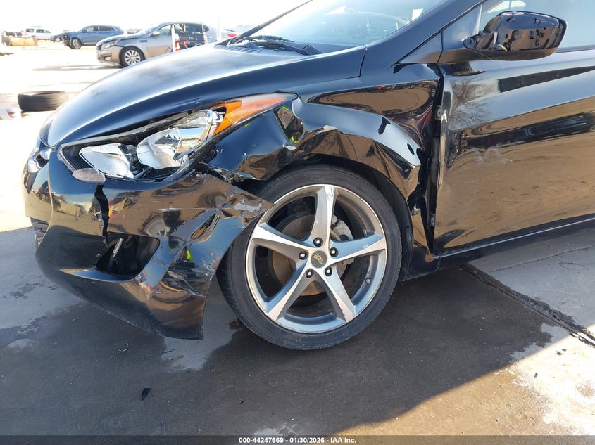 2012 Hyundai Elantra 1.8 Gls black Lot 111044247669 Vin 5NPDH4AE7CH085003