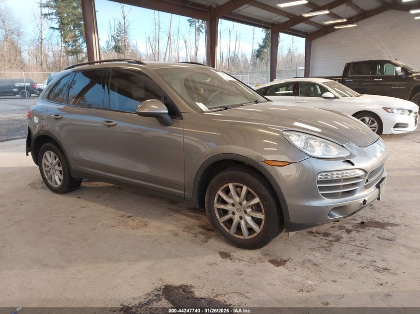 2013 PORSCHE CAYENNE