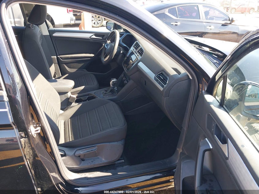 2024 Volkswagen Tiguan 2.0T S