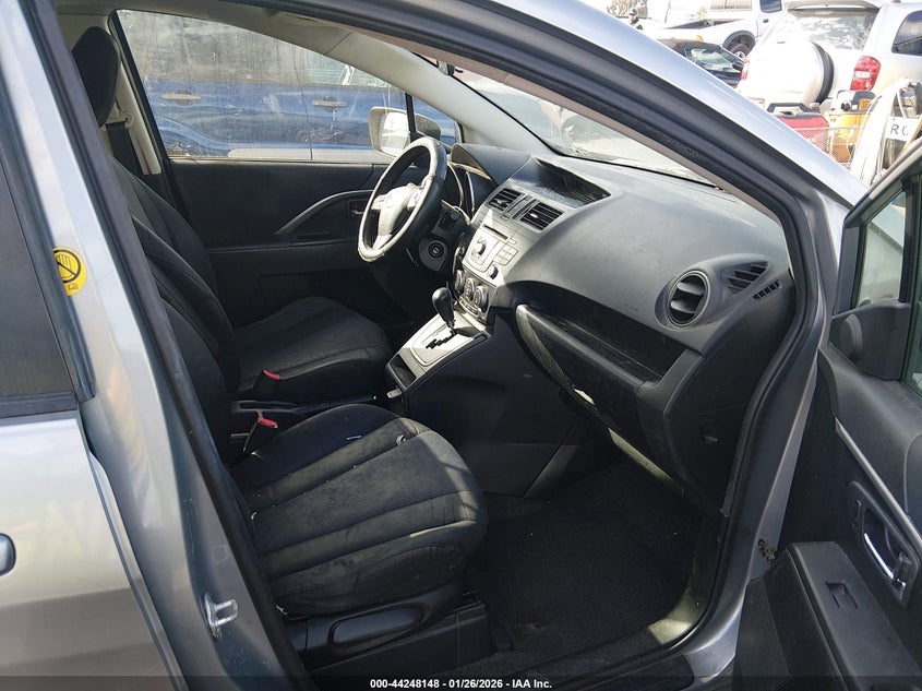2013 Mazda Mazda5 Sport