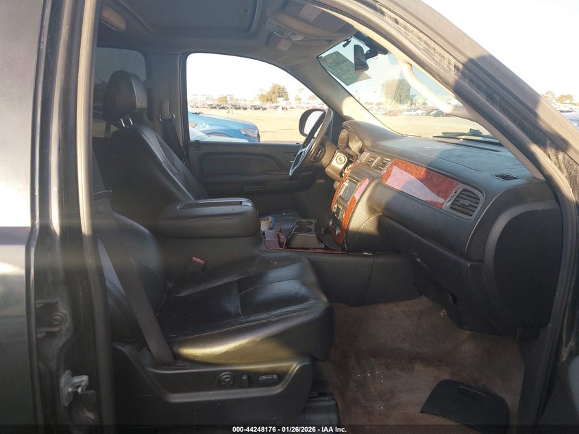 2008 Chevrolet Suburban 1500 Ltz