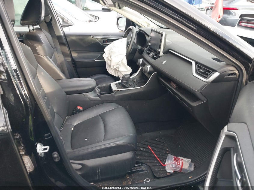 2022 Toyota Rav4 Xle Premium