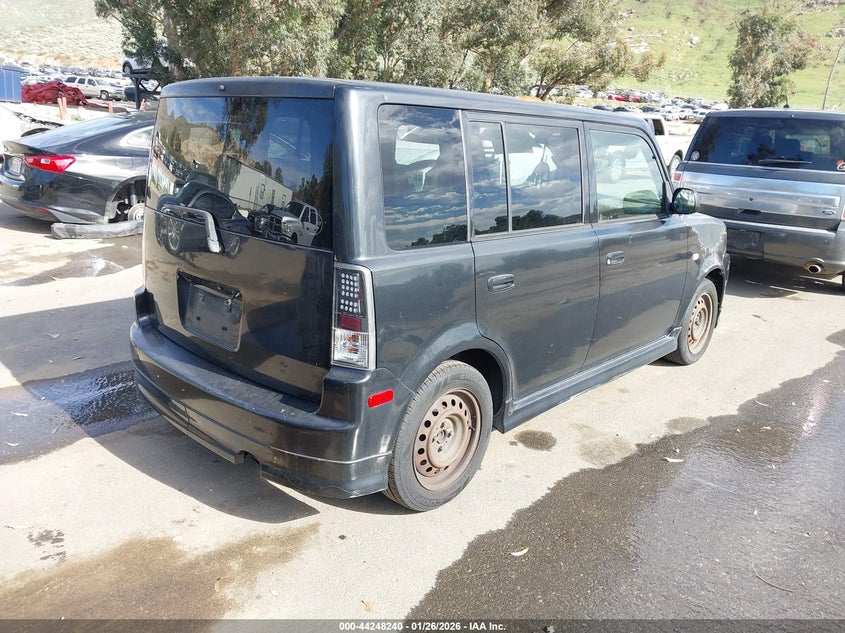 2005 Scion Xb