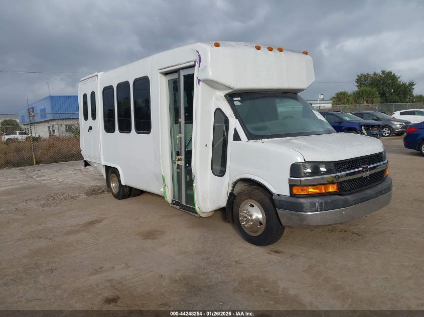 2022 Chevrolet Express 2500