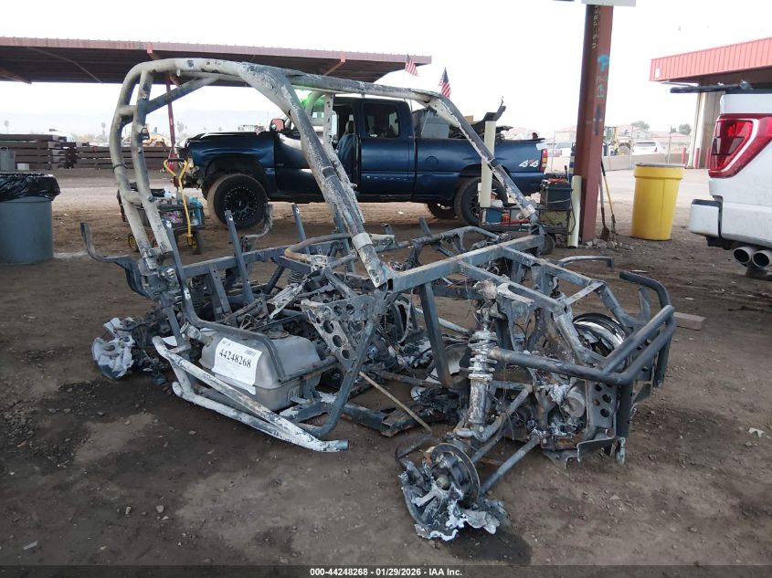 2016 Can-Am Commander 1000 Limited