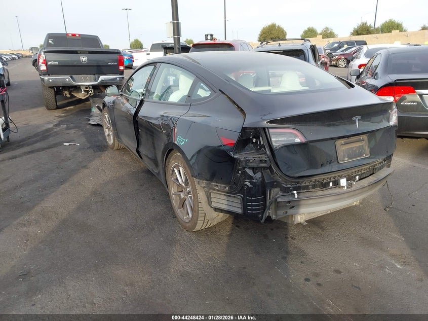 2022 Tesla Model 3 Rear-Wheel Drive