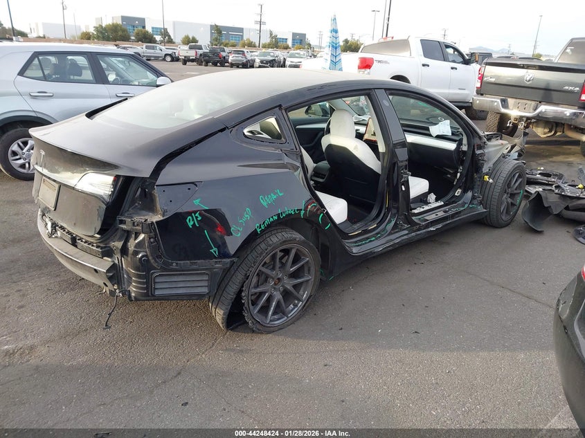 2022 Tesla Model 3 Rear-Wheel Drive