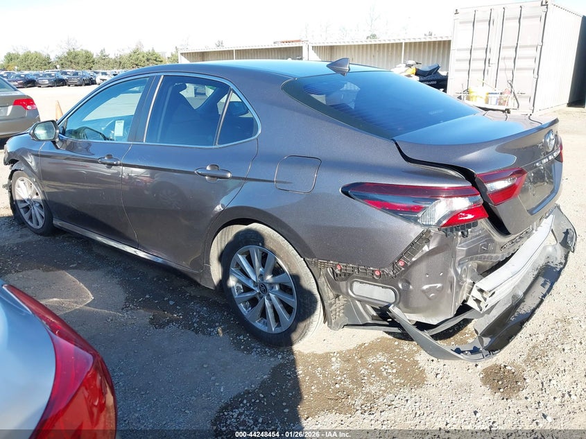2021 Toyota Camry Le