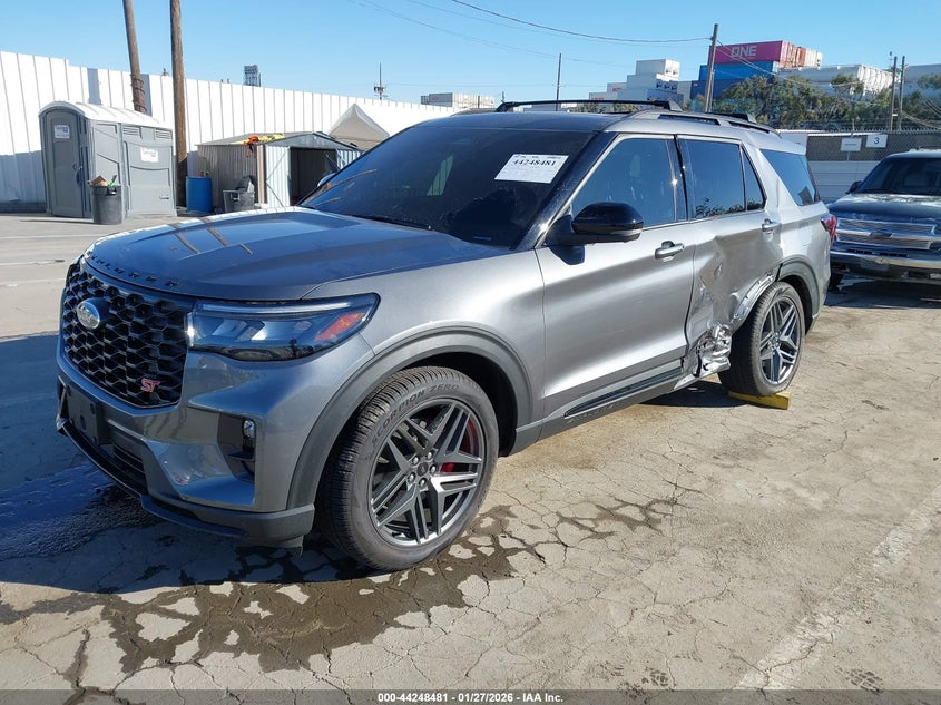 2025 Ford Explorer St