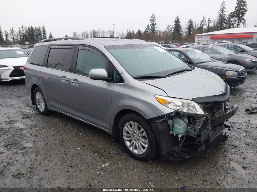 2011 Toyota Sienna Xle V6