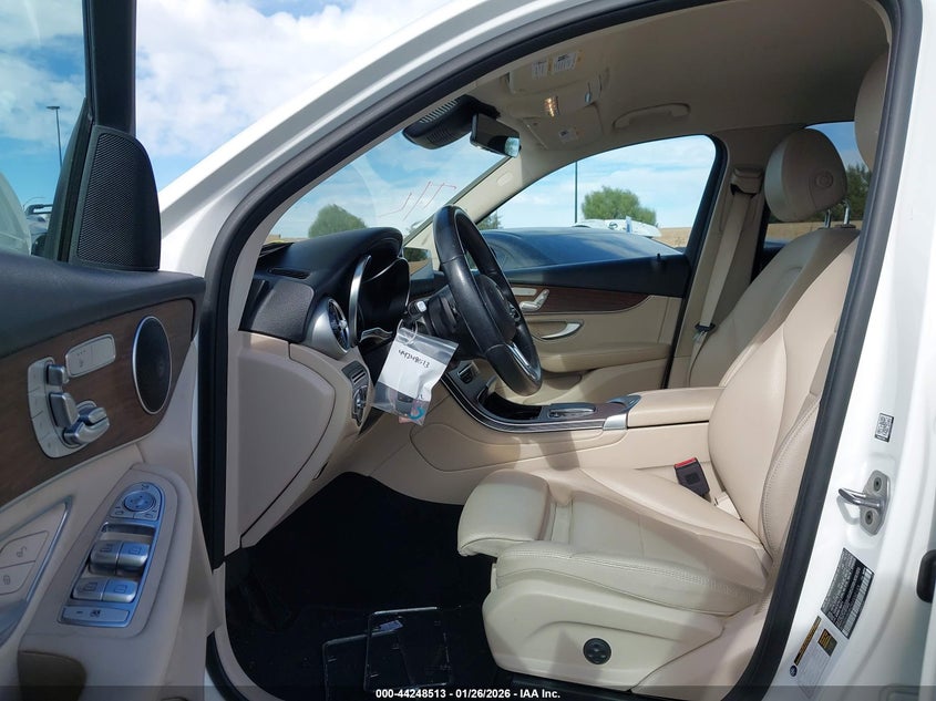 2022 Mercedes-Benz Glc 300 Suv