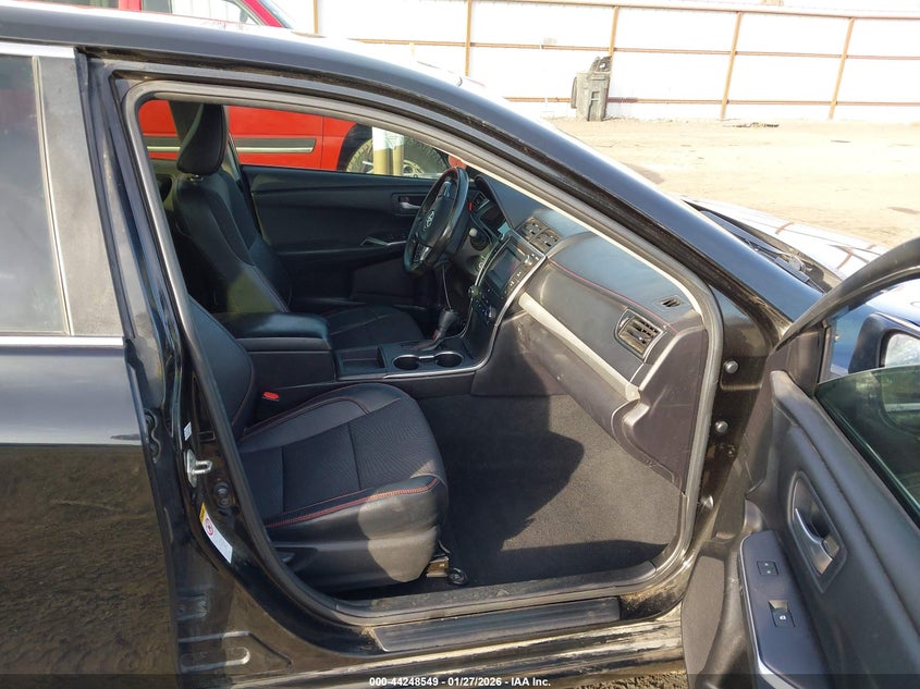 2016 Toyota Camry Se