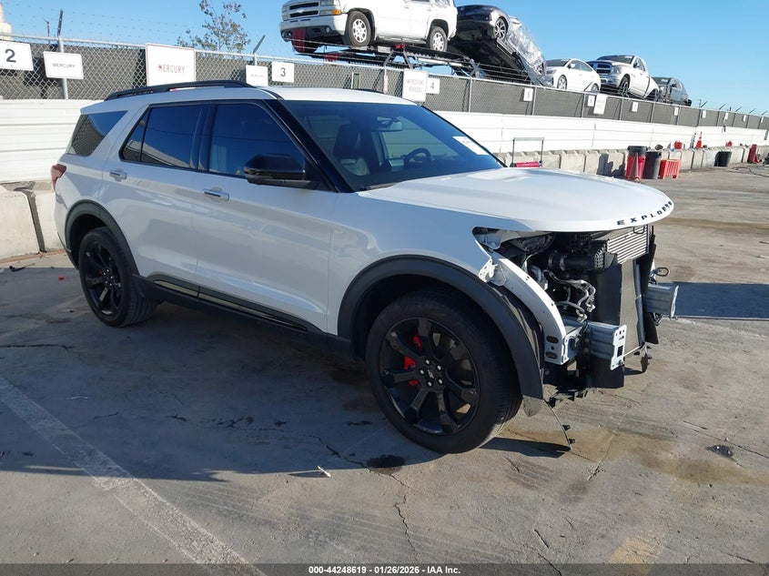 2023 Ford Explorer St