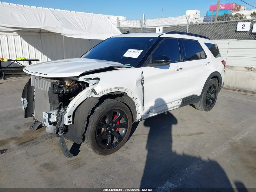 2023 Ford Explorer St