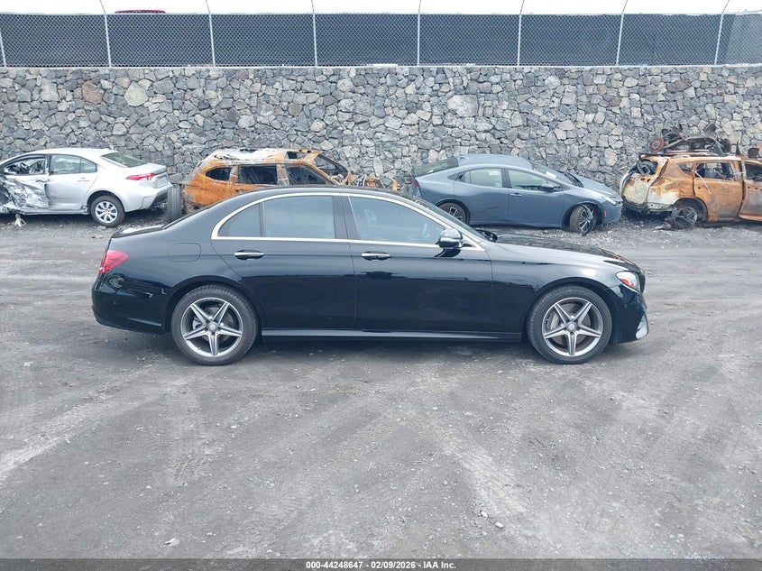 2017 Mercedes-Benz E 300 - widok 13