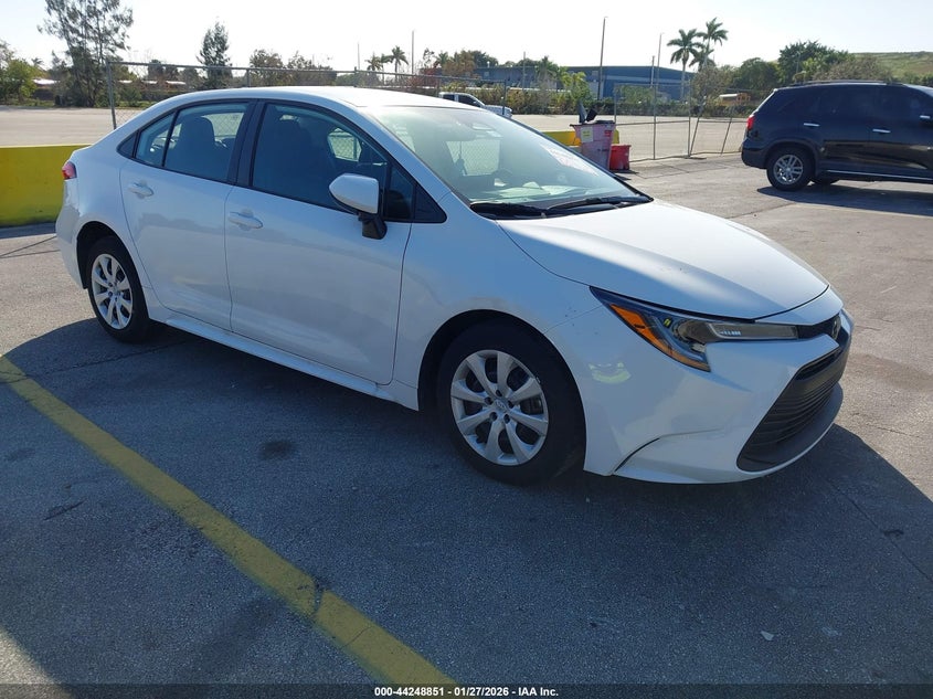TOYOTA COROLLA LE 2024