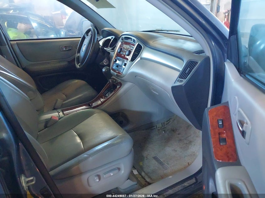 2005 Toyota Highlander Limited V6