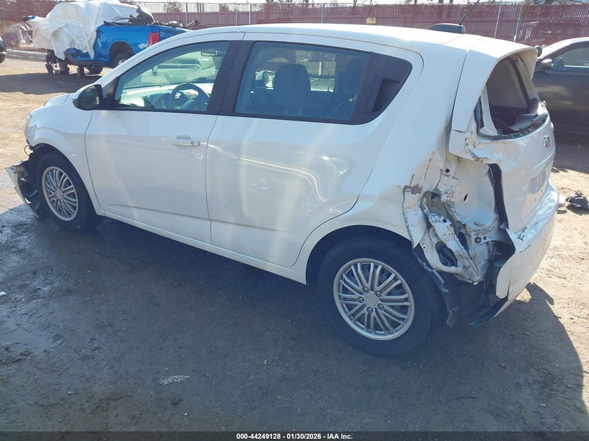 2015 Chevrolet Sonic Ls Auto