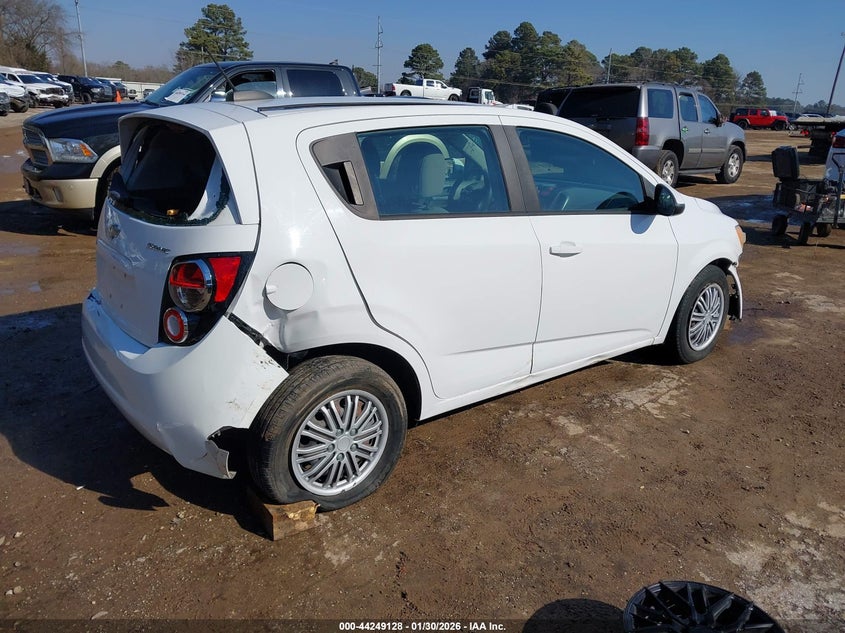 2015 Chevrolet Sonic Ls Auto