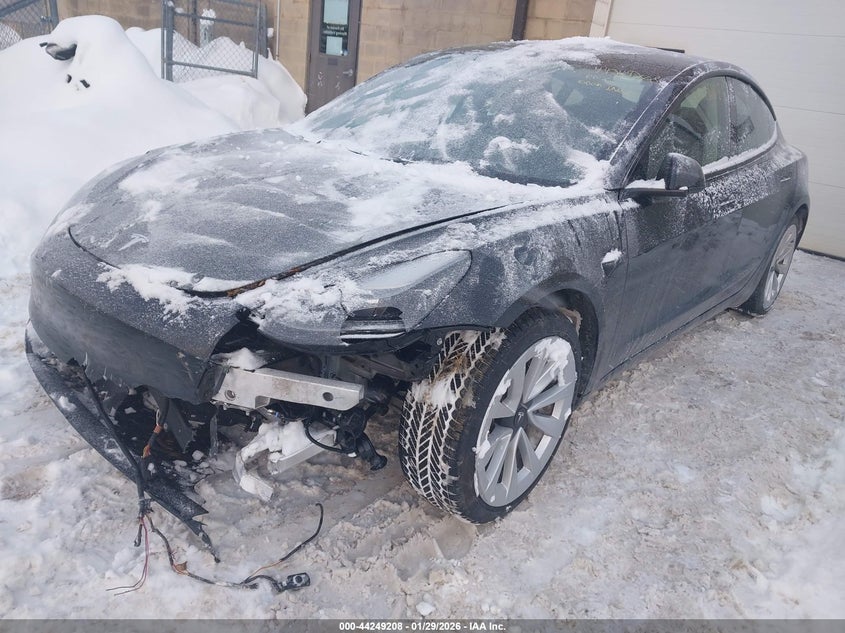 2022 Tesla Model 3 Rear-Wheel Drive
