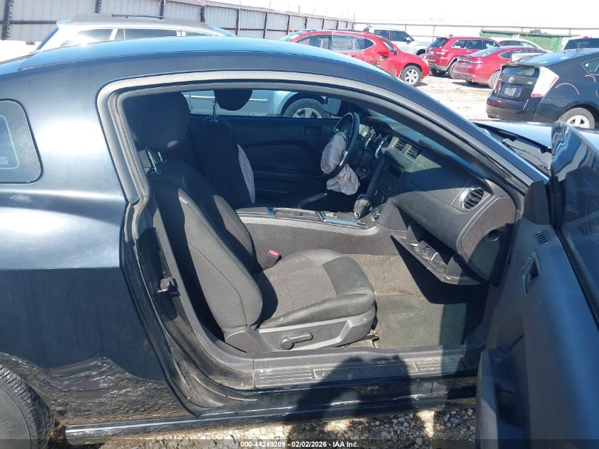 2014 Ford Mustang V6