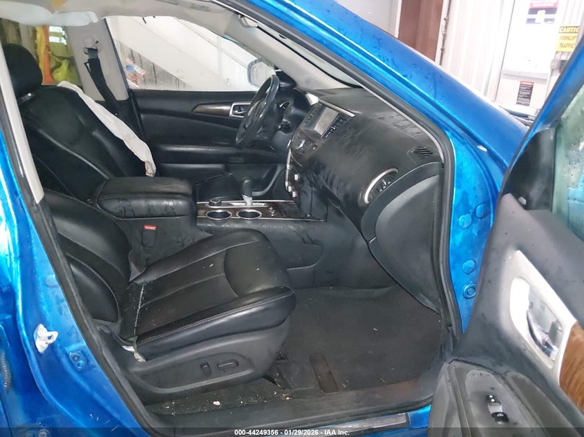 2015 Nissan Pathfinder Platinum