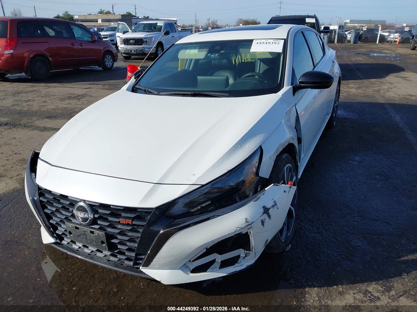 2024 Nissan Altima Sr Fwd