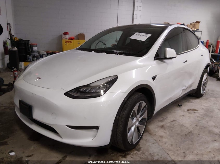 2022 Tesla Model Y Long Range Dual Motor All-Wheel Drive