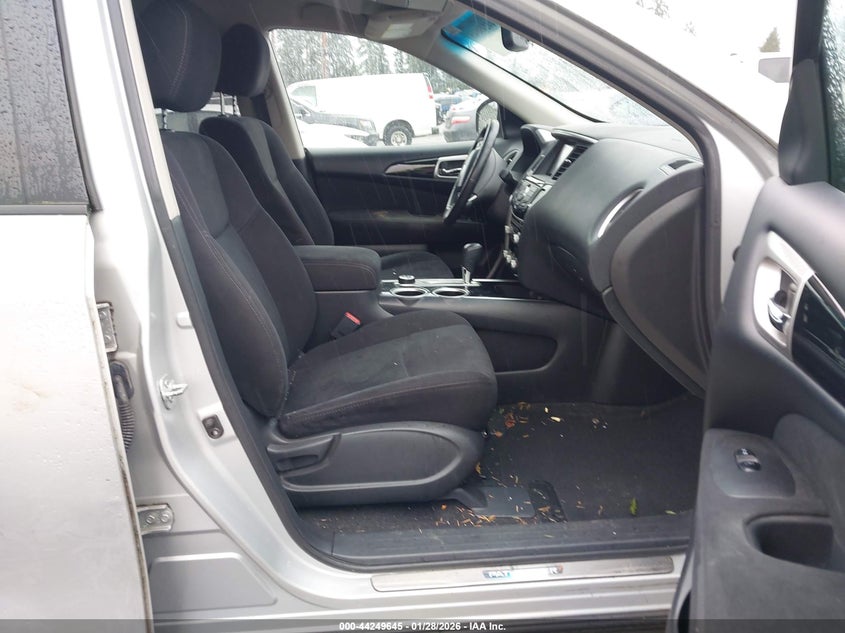 2015 Nissan Pathfinder Sv