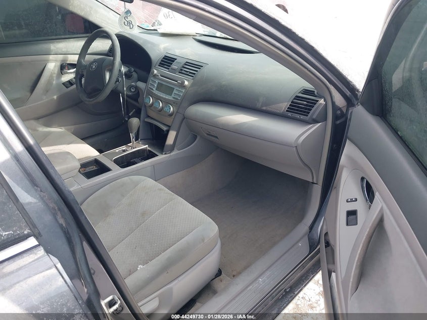 2009 Toyota Camry Le V6