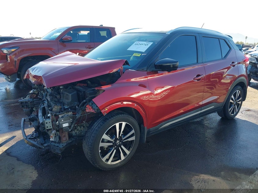 2018 Nissan Kicks Sr