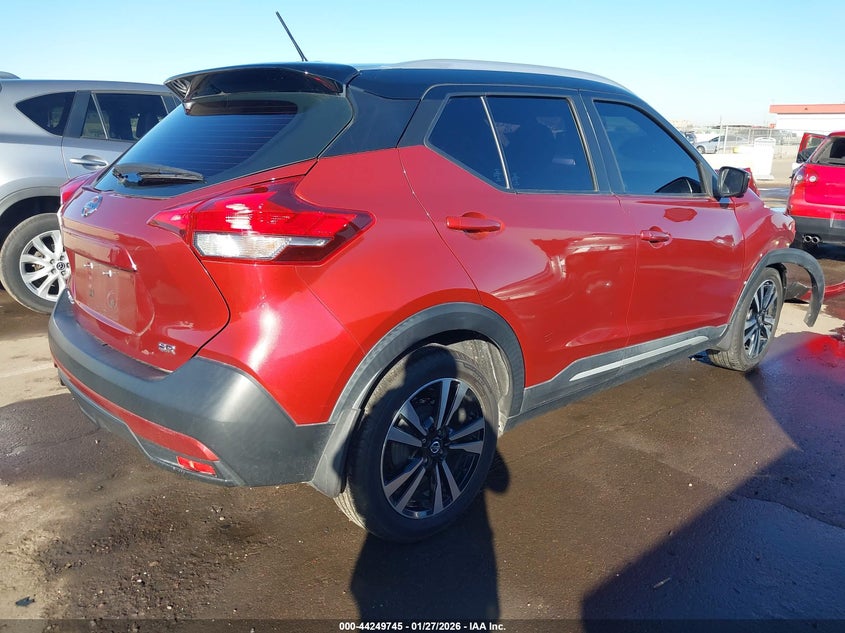 2018 Nissan Kicks Sr